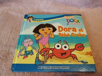 Livre stickers Dora et Bébé Crabe