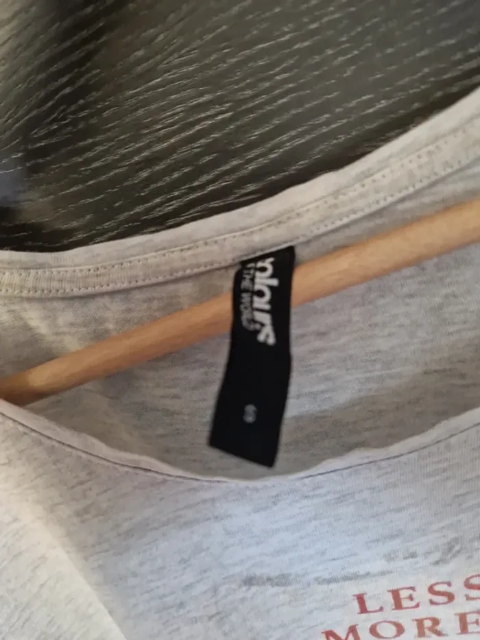 T-shirt taille S - photo numéro 3