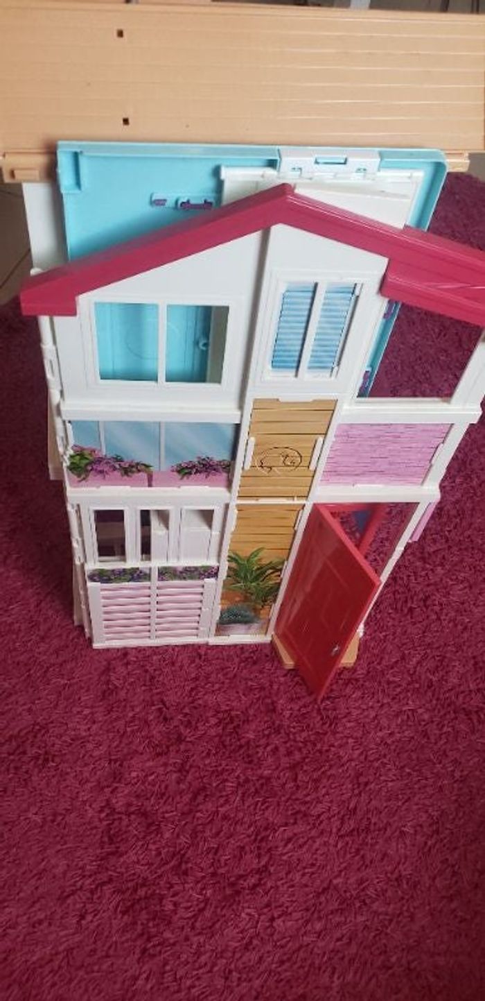 Maison  de poupee Barbie