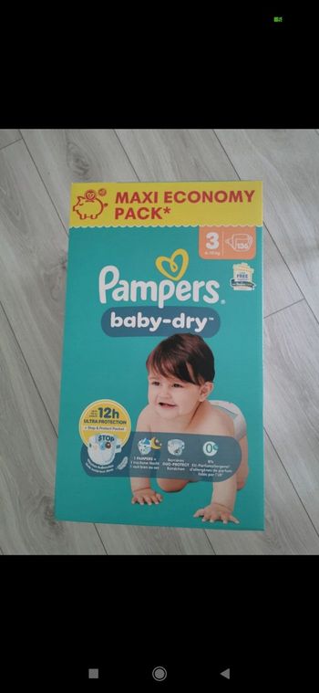 Couches Pampers Baby dry taille 3