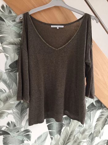 Joli pull kaki en mailles fines