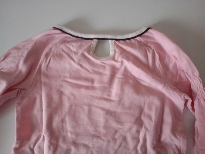 Tee-shirt , 3 ans ,manches longues , coton rose ,blanc et paillettes , Adidas . État neuf - photo numéro 6