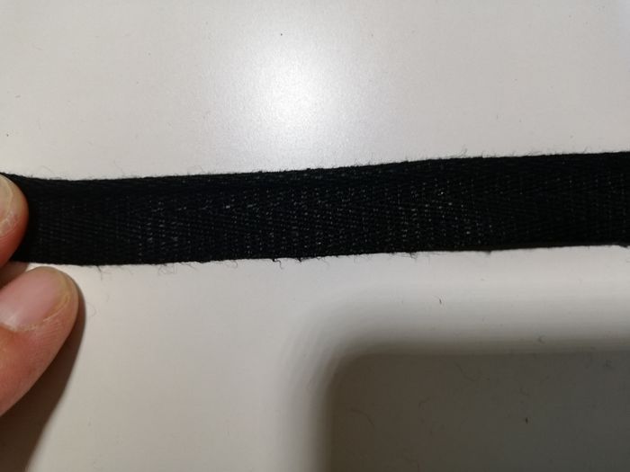 18 mètres de ruban noir pour loisirs créatifs - photo numéro 4