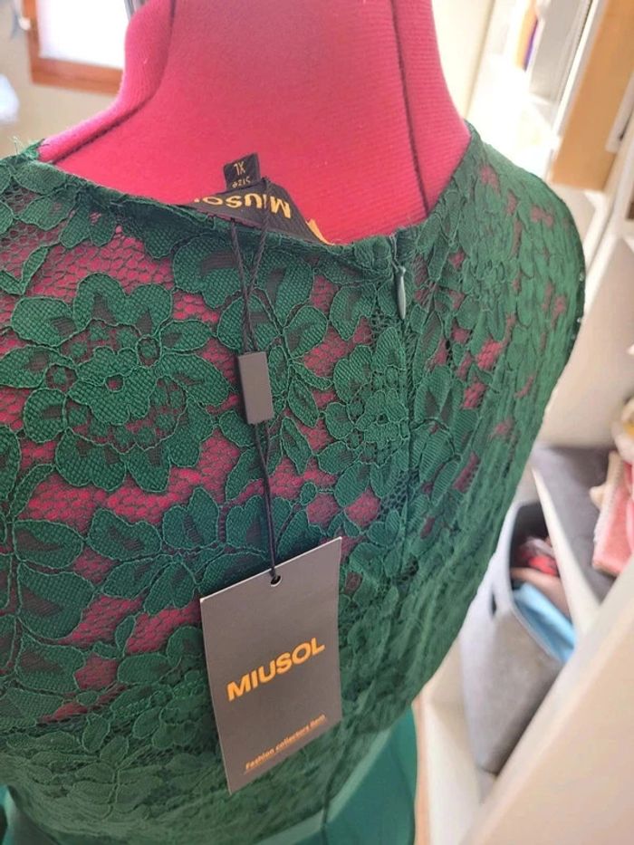 Robe verte dentelle cérémonie - photo numéro 3