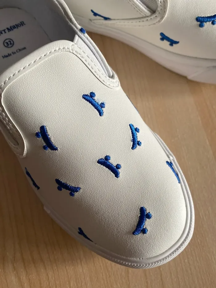 Chaussures bateau slip-on en cuir broderies skate pointure 32 Sergent Major Neuve - photo numéro 2