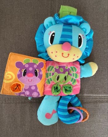 Peluche lion d’activités