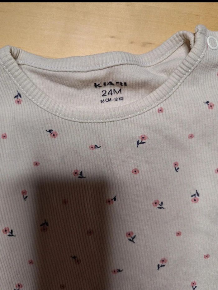 Ensemble pour fille taille 24 mois Marque Kiabi bon état - photo numéro 6