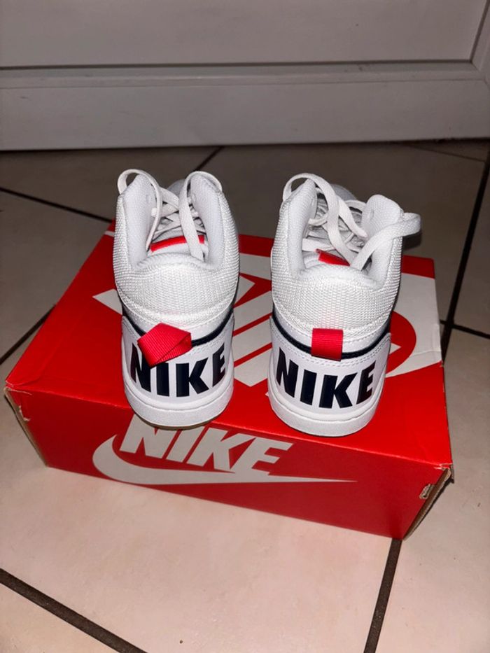 Baskets Nike P.38,5 Neuves unisex - photo numéro 4
