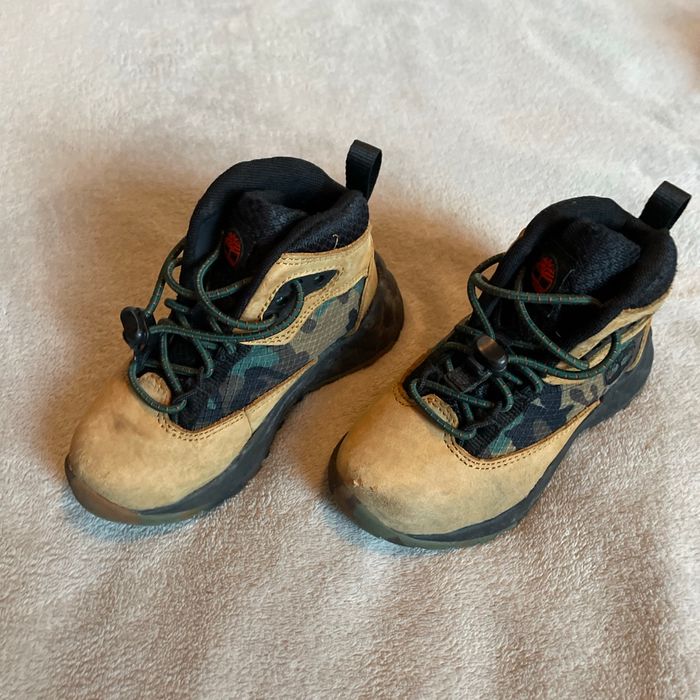 Chaussures de marche timberland 24