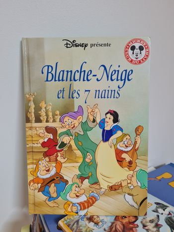 blanche neige et les 6 nains