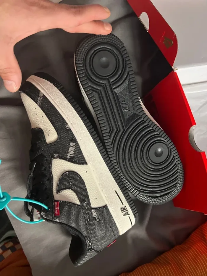 Nike Air Force force 1 officiel édition limitée rare Levi’s - photo numéro 11