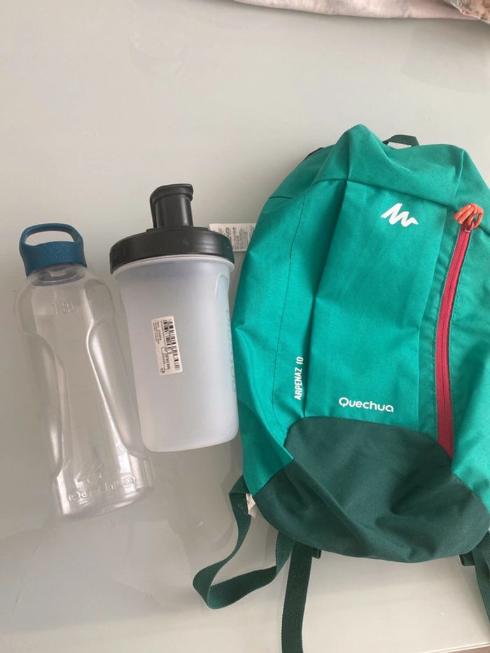 Sac à dos et 2 gourdes