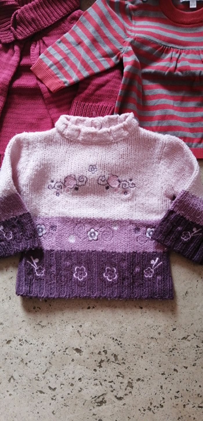 Lot de 4 pulls ou veste fille en 6 mois - photo numéro 2