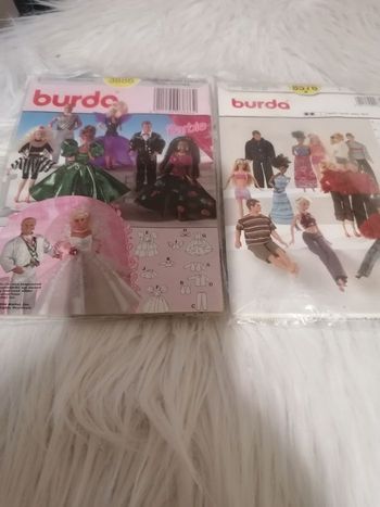 2 patrons de coutures pour vêtements de poupée barbie 