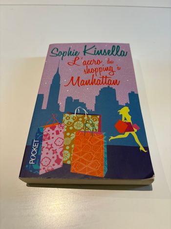Livre « L’accro du shopping à Manhattan » de Sophie Kinsella édition Pocket