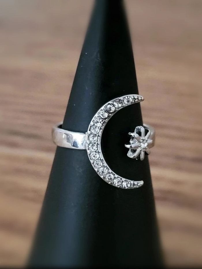 Bague lune et étoile en strass argentés – bijou fantaisie femme ajustable – style céleste bohème - photo numéro 3