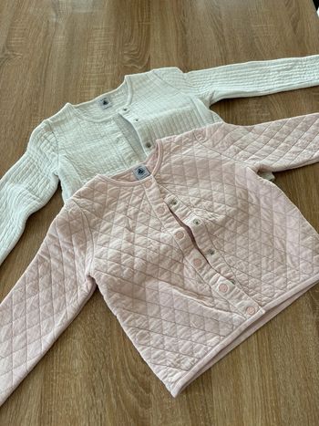 Lot 2 vestes 8 ans