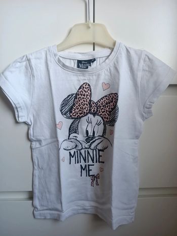 T-shirt Disney taille 4ans