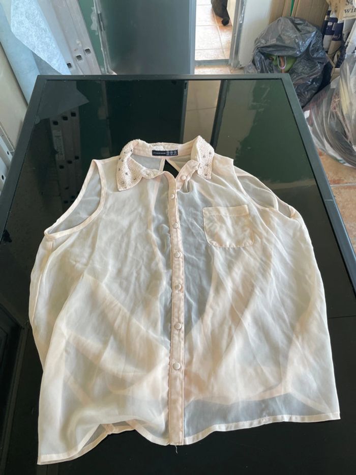 Joli haut rose, transparent en taille 30