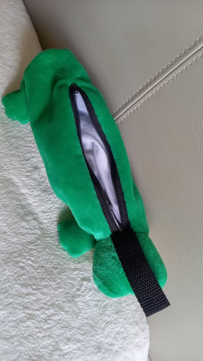 Trousse, peluche grenouille - photo numéro 3