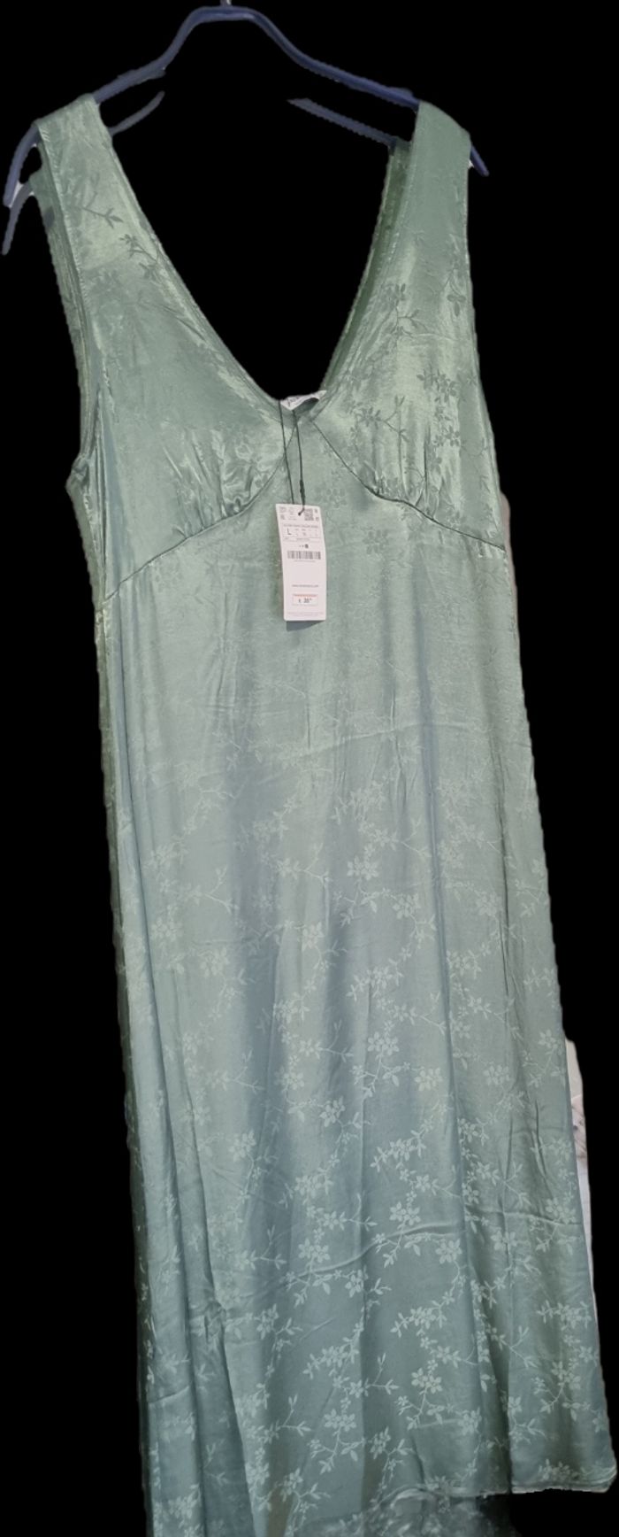 Robe en satin - photo numéro 4