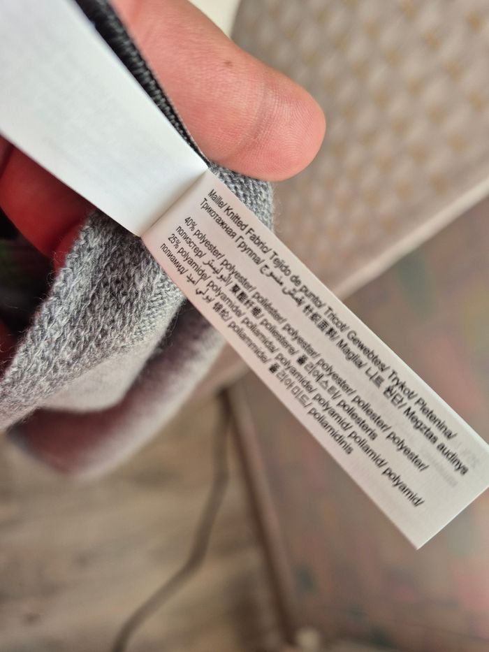 💕Jolie  Écharpe Grise Etam - Douceur Laine et Cachemire - NEUVE💕 - photo numéro 7