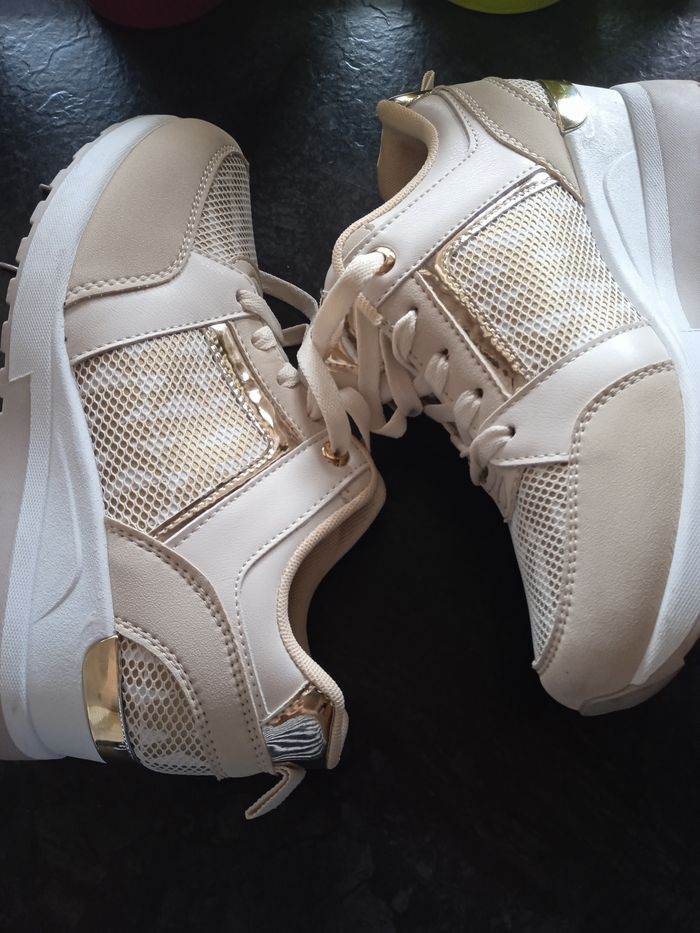 Chaussures beige fille taille 37 - photo numéro 6