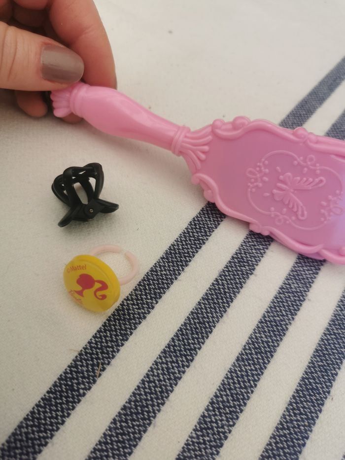 Lot d’accessoires pour poupée - photo numéro 2