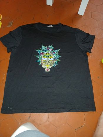 T-shirt rick et morty