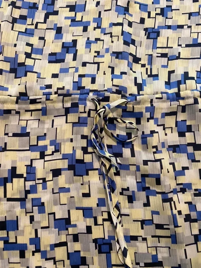 Petite robe d’été bleue et jaune BCBG Max Azria taille XS - photo numéro 4