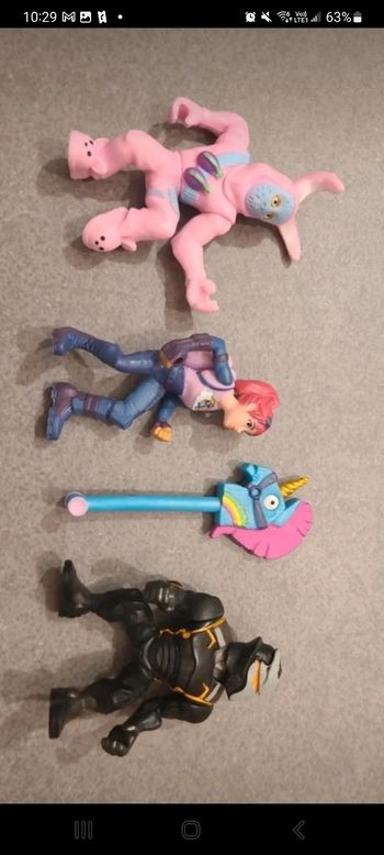 Figurine fortnite environ 6cm