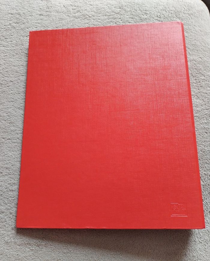 Classeur rouge - photo numéro 2