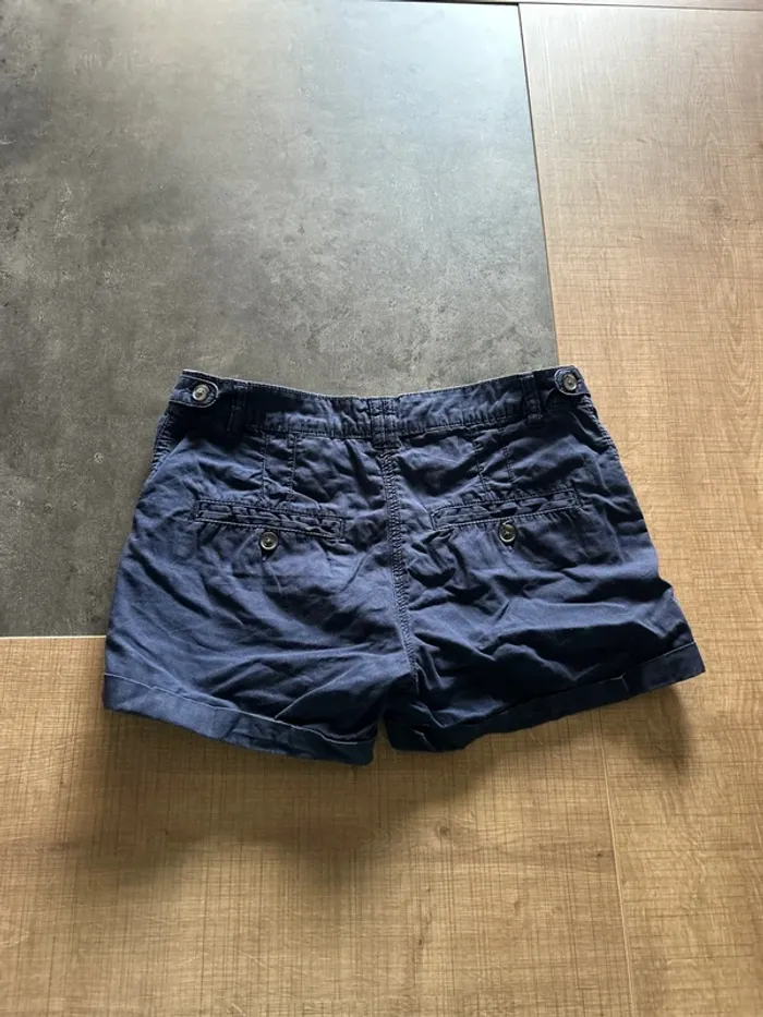 Short femme bleu marine, h&m taille 36 - photo numéro 3