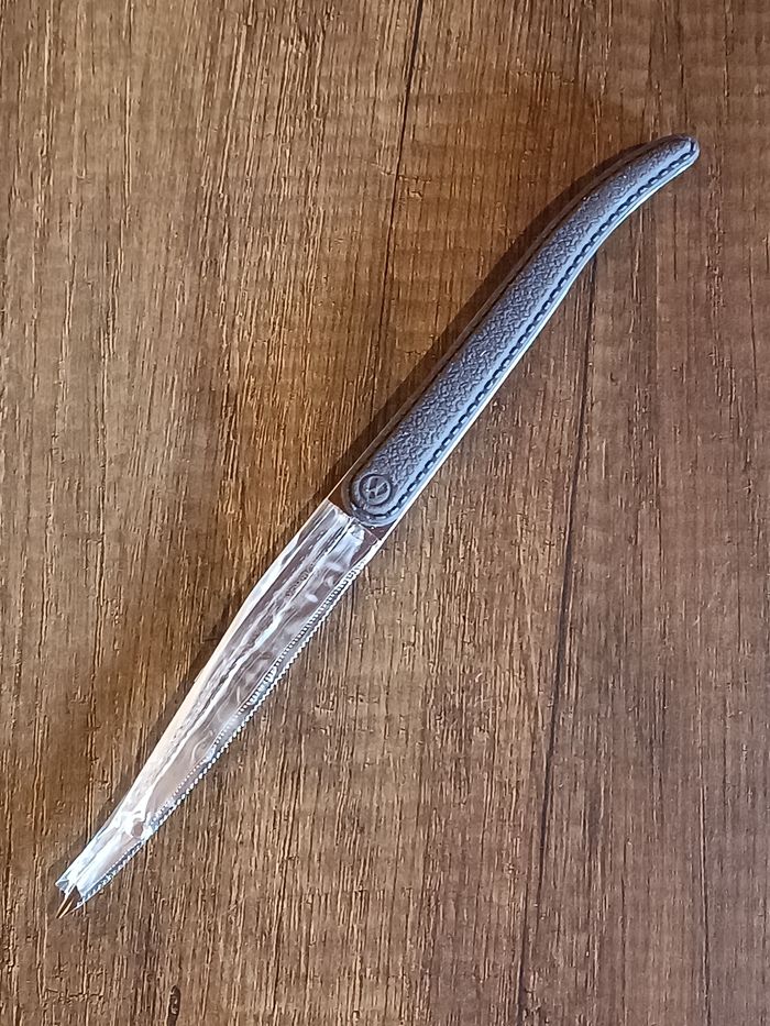 Couteau de table