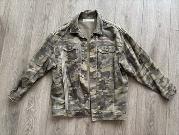 Veste denim militaire à paillettes