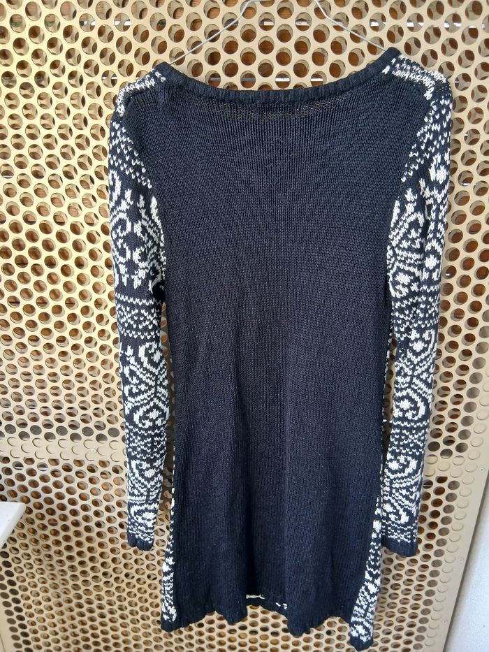 Robe pull courte noire et blanche - photo numéro 2