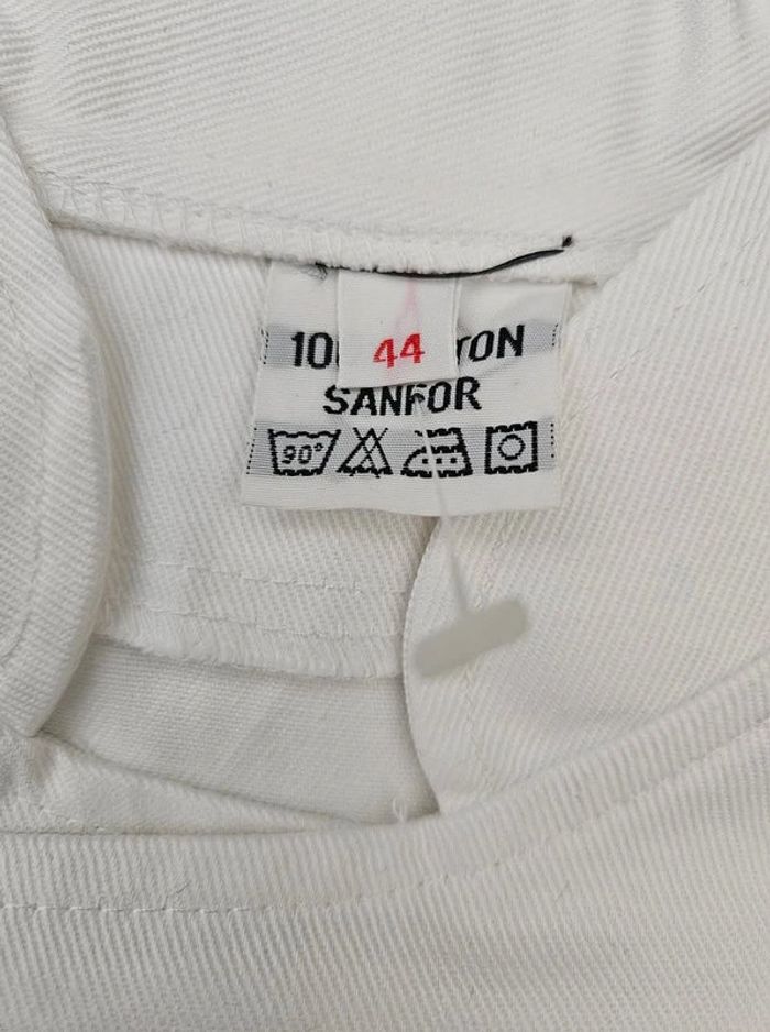 Veste de cuisinier
Bragard.
Taille : 44
Neuve - photo numéro 3