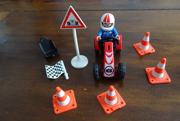 6 petites boites de Playmobil Loisirs - photo numéro 5