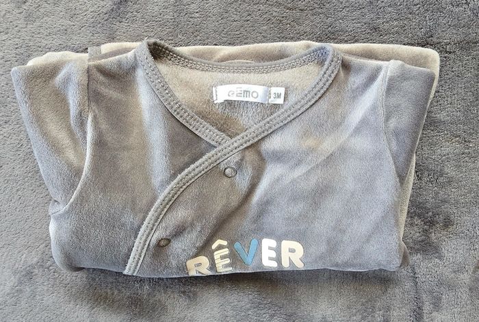 Pyjama ɓébé en velours - photo numéro 2