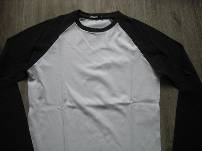 TEE SHIRT ML BLANC ET NOIR "BIZZBEE" - TAILLE XS - n°01 - photo numéro 2
