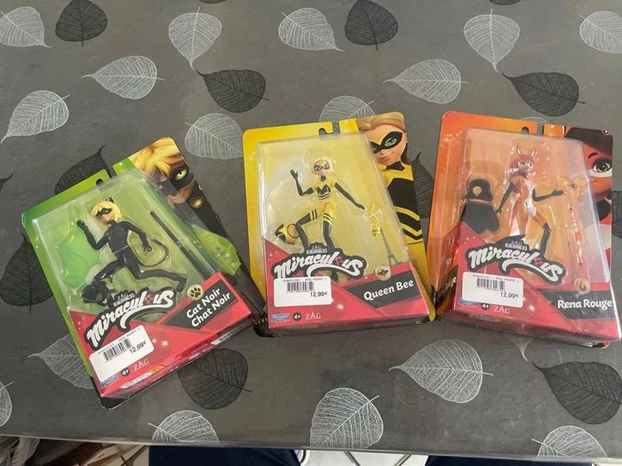 Lot de 3 figurines Miraculous (neuves)