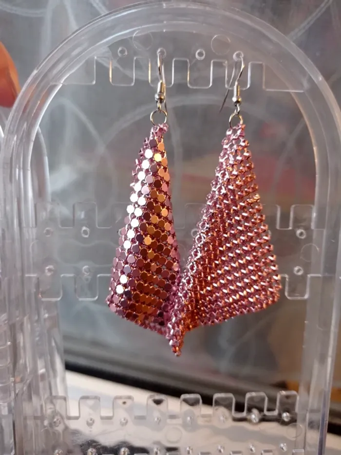 Boucles d'oreilles géométrique femme rose a strass