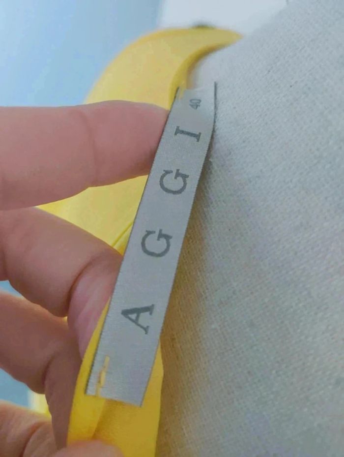 10 € Débardeur jaune Aggi estival Taille 40 en excellent état - photo numéro 4