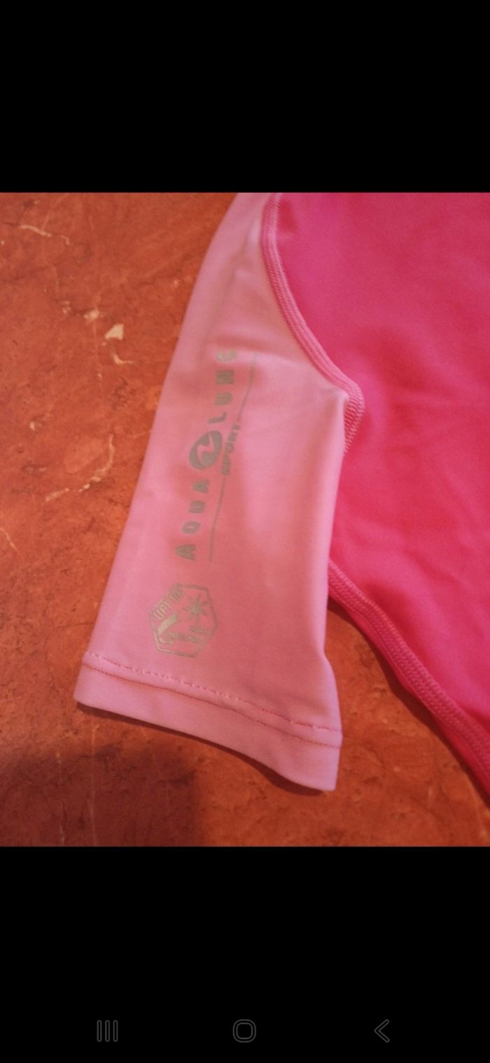 T.shirt anti UV fille taille 6 ans - photo numéro 2