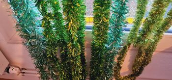 🎄 6 guirlandes sur ton vert entre 1M60 et 2M 🎄