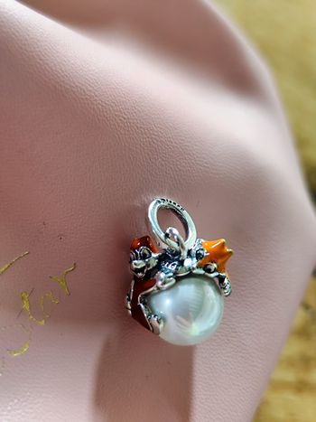 charm disney tic et tac perle blanche Pandora