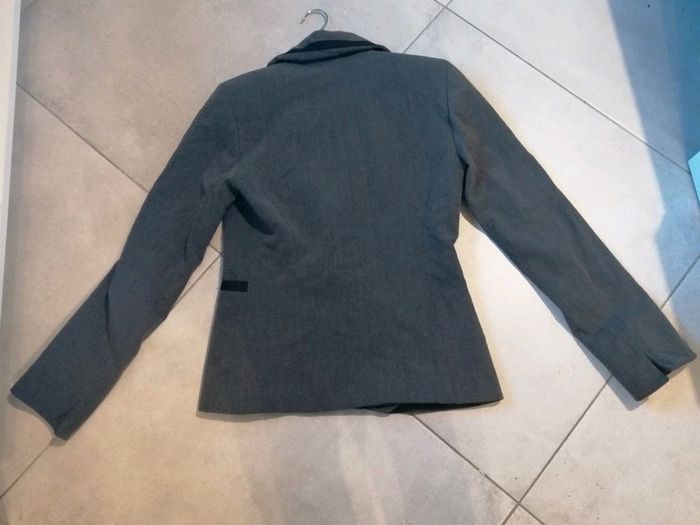 Veste noire et grise foncée - photo numéro 7