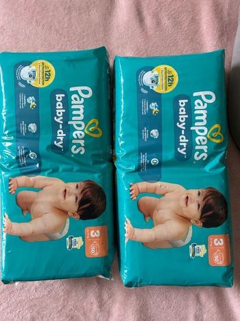 2 paquets de couches Pampers t 3 