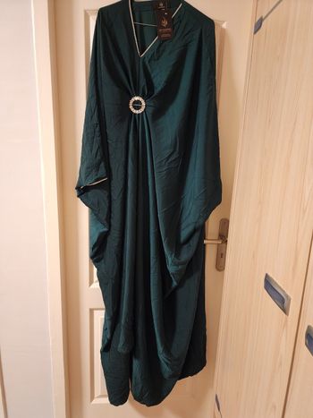 Abaya vert émeraude avec strass