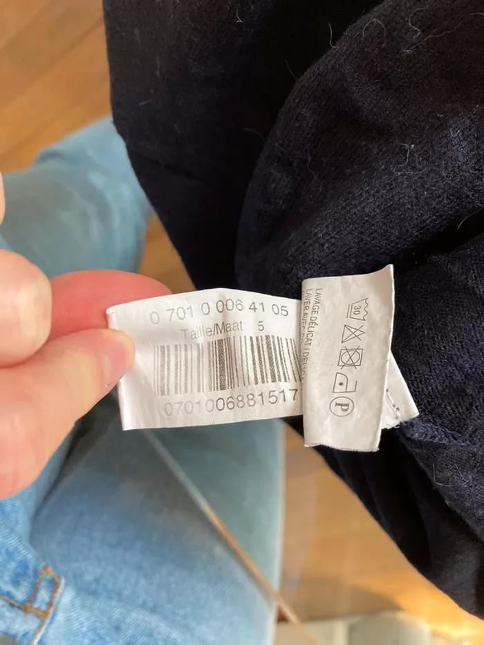 Pull léger bleu marine - photo numéro 5